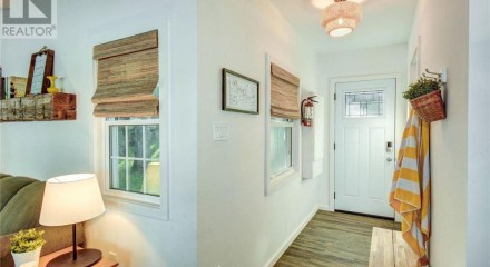 Residential - Single Family Home - Selwyn, Canada - Canada
