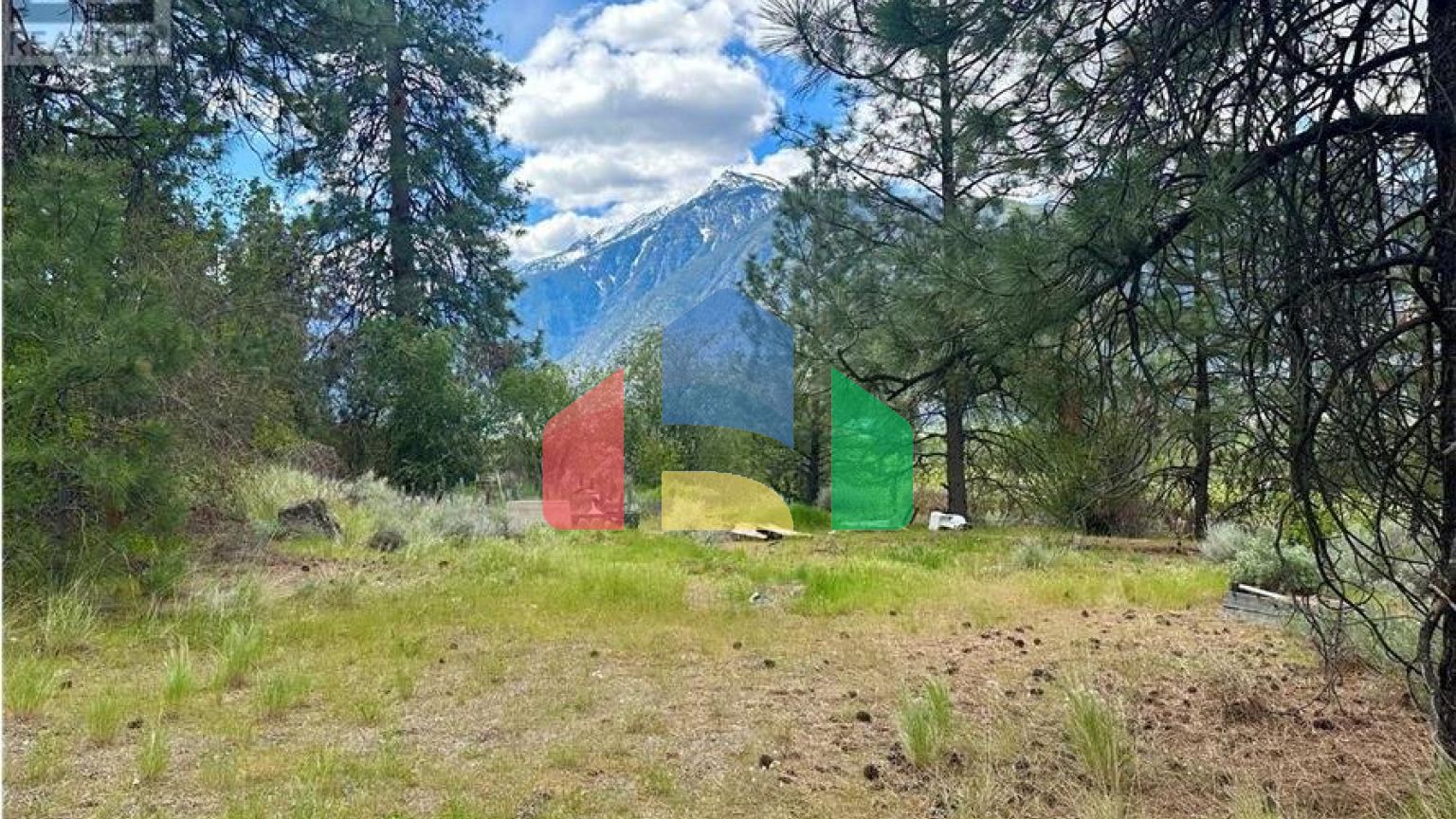 Residential - Single Family Home - Cawston, Canada - Canada
