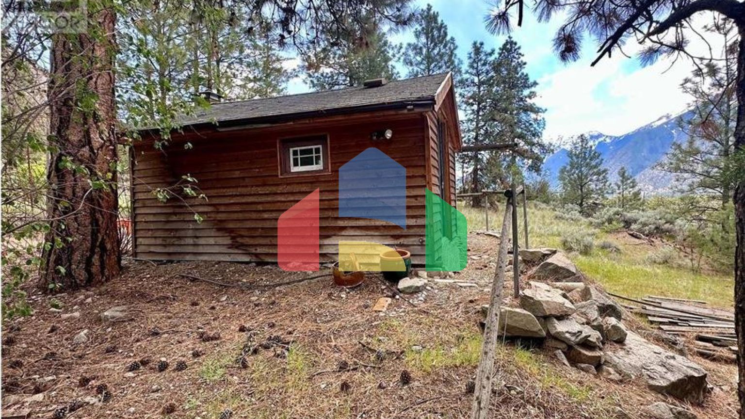 Residential - Single Family Home - Cawston, Canada - Canada