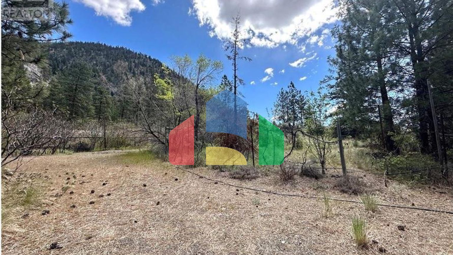 Residential - Single Family Home - Cawston, Canada - Canada