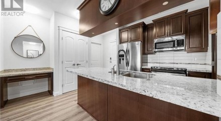 Residential - Condo/Apartment - Pitt Meadows, Canada - Canada