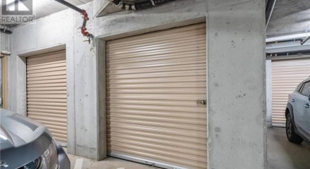 Residential - Condo/Apartment - Pitt Meadows, Canada - Canada
