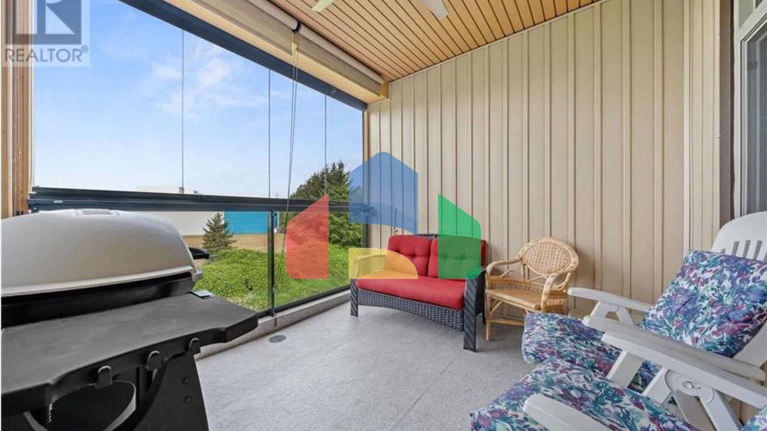 Residential - Condo/Apartment - Pitt Meadows, Canada - Canada