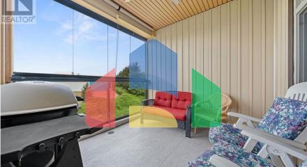 Residential - Condo/Apartment - Pitt Meadows, Canada - Canada