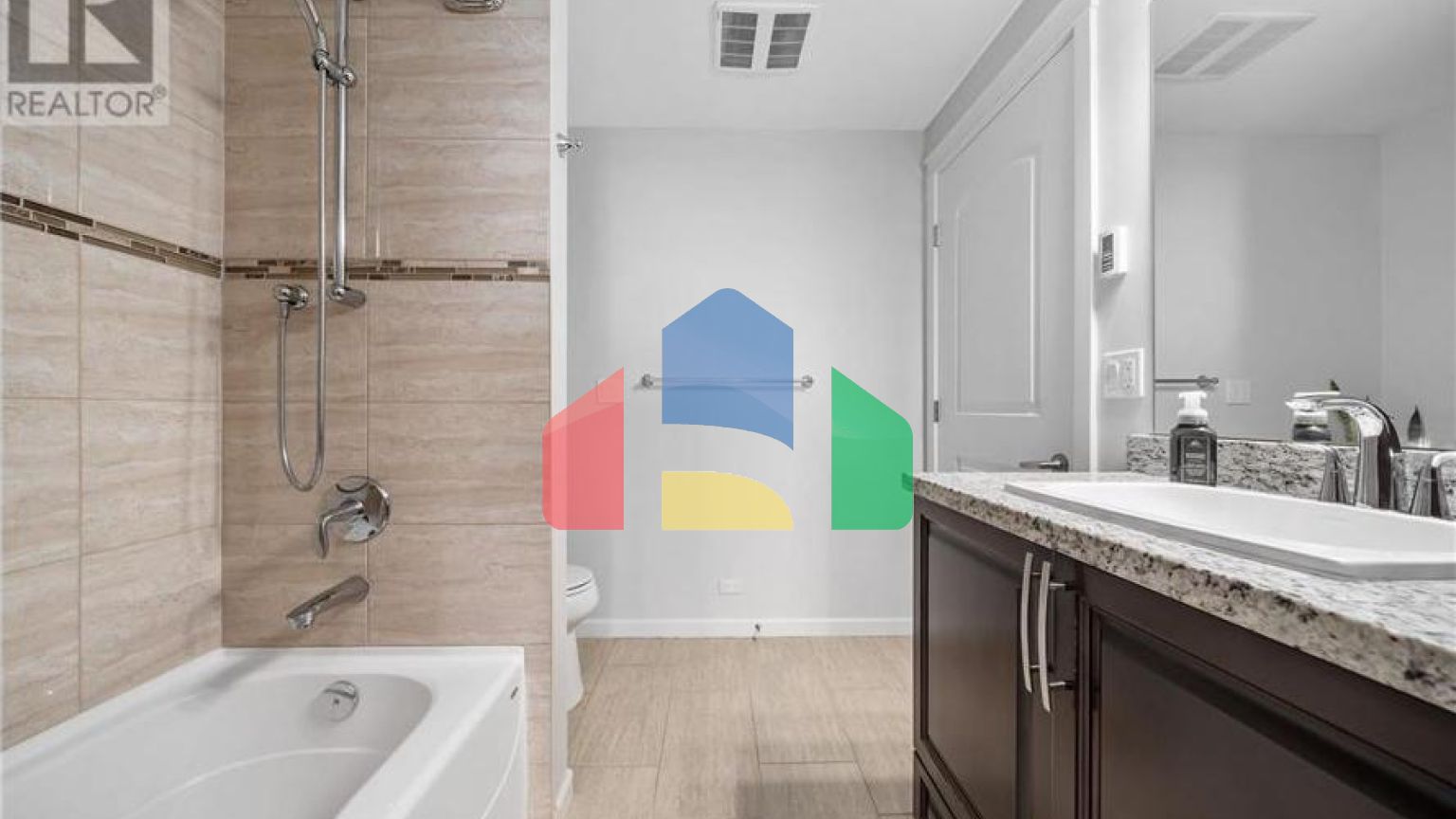 Residential - Condo/Apartment - Pitt Meadows, Canada - Canada