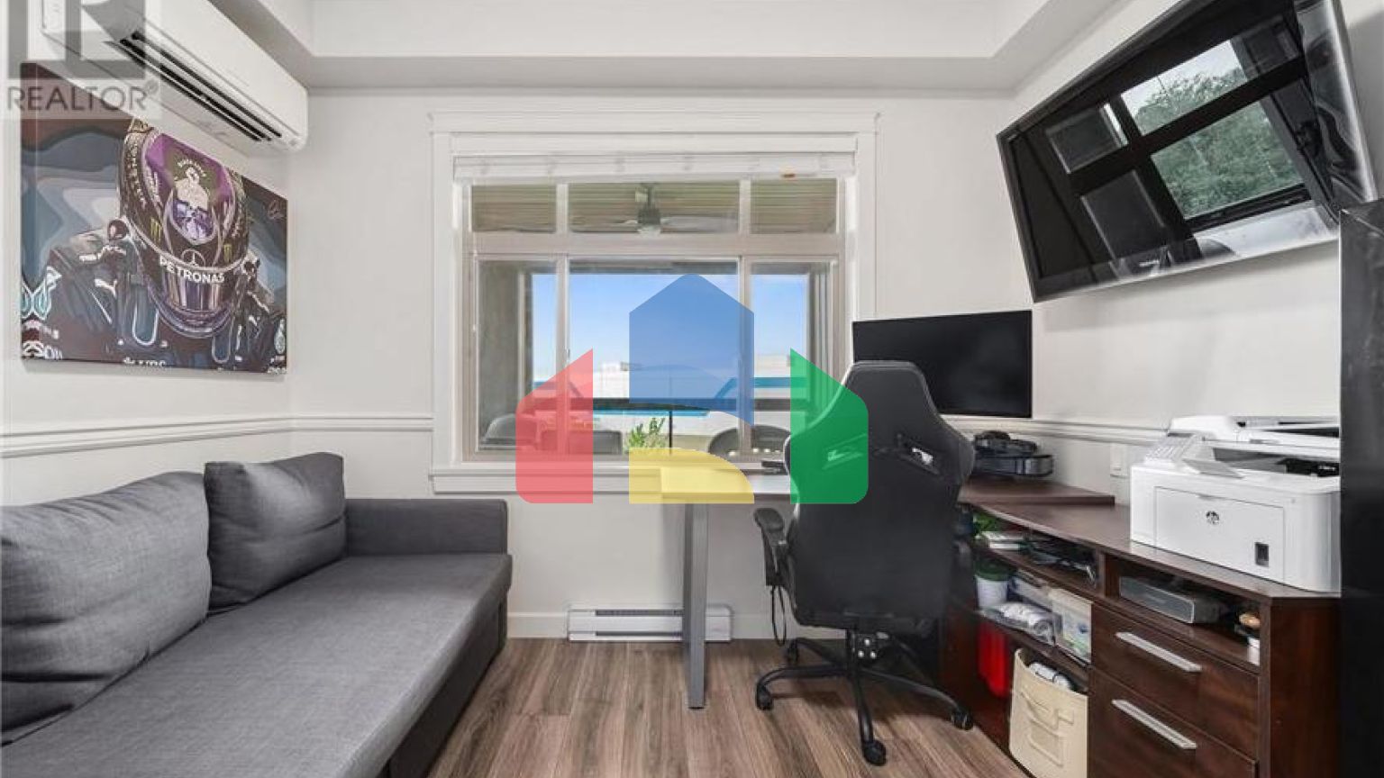 Residential - Condo/Apartment - Pitt Meadows, Canada - Canada