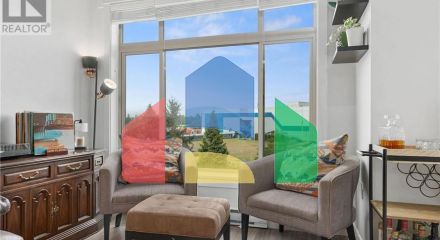 Residential - Condo/Apartment - Pitt Meadows, Canada - Canada