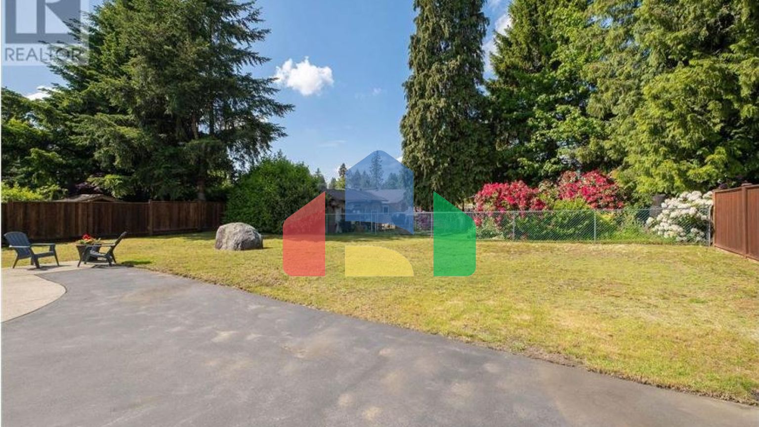 Residential - Single Family Home - Pitt Meadows, Canada - Canada