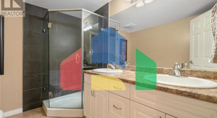 Residential - Single Family Home - Pitt Meadows, Canada - Canada