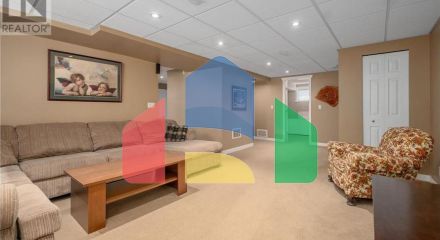 Residential - Single Family Home - Pitt Meadows, Canada - Canada