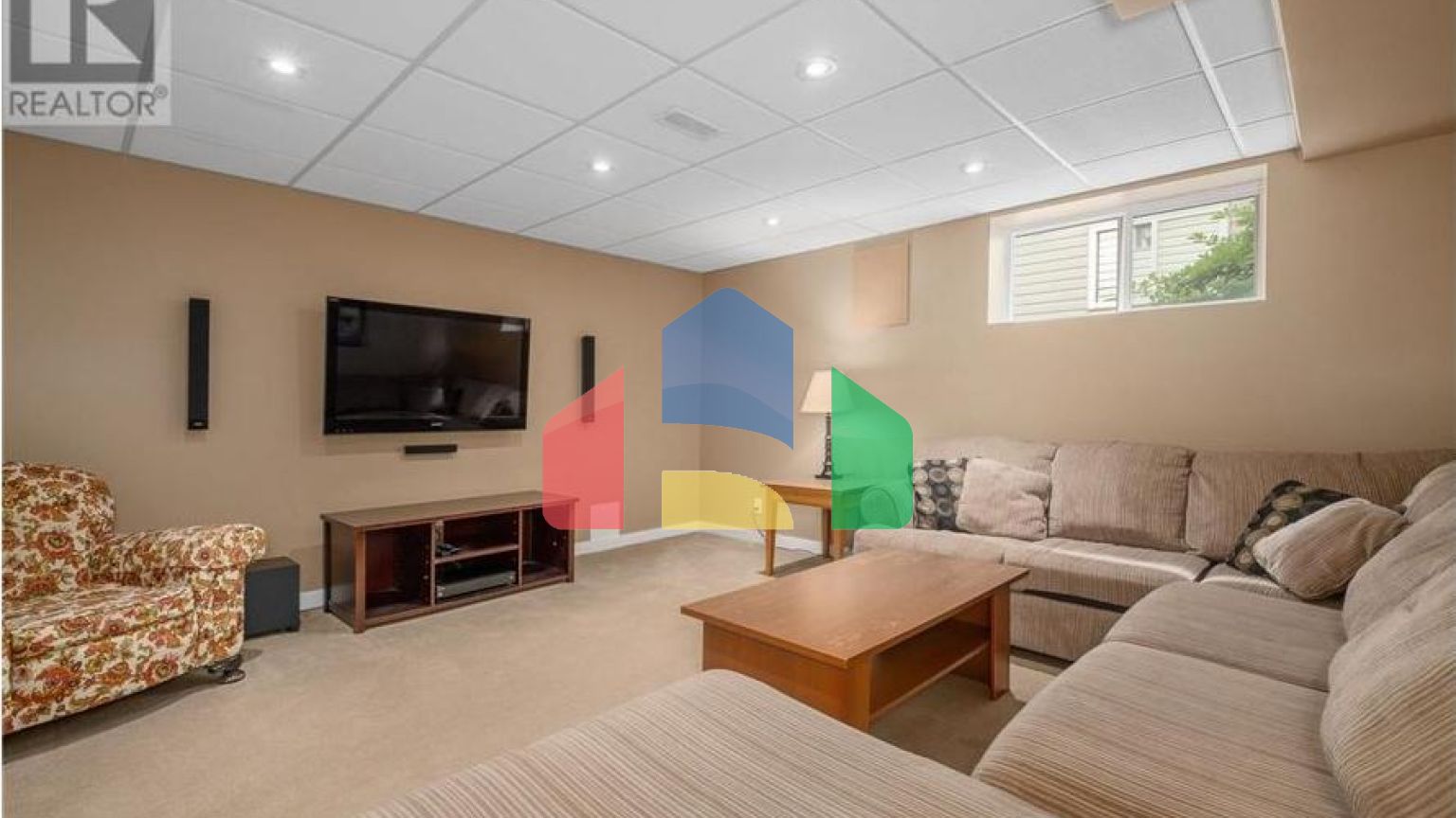 Residential - Single Family Home - Pitt Meadows, Canada - Canada