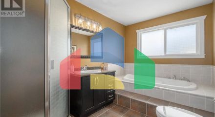 Residential - Single Family Home - Pitt Meadows, Canada - Canada