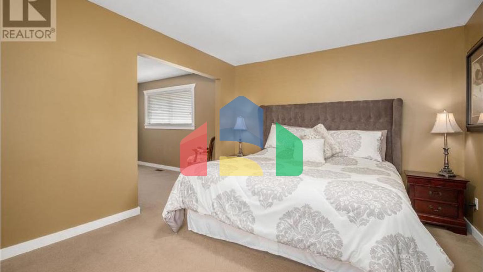 Residential - Single Family Home - Pitt Meadows, Canada - Canada