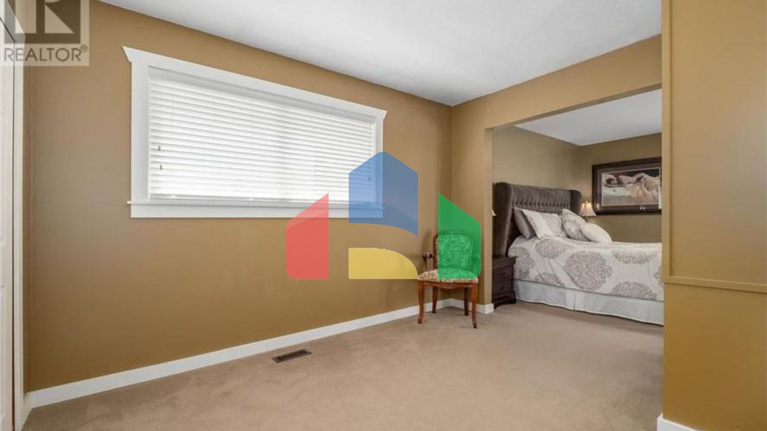 Residential - Single Family Home - Pitt Meadows, Canada - Canada