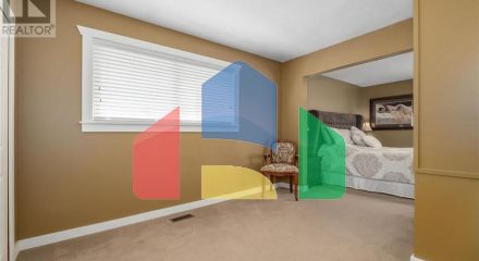 Residential - Single Family Home - Pitt Meadows, Canada - Canada