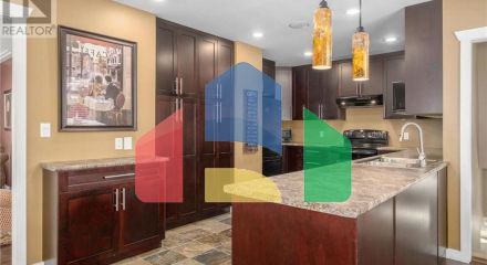 Residential - Single Family Home - Pitt Meadows, Canada - Canada