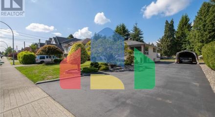 Residential - Single Family Home - Pitt Meadows, Canada - Canada