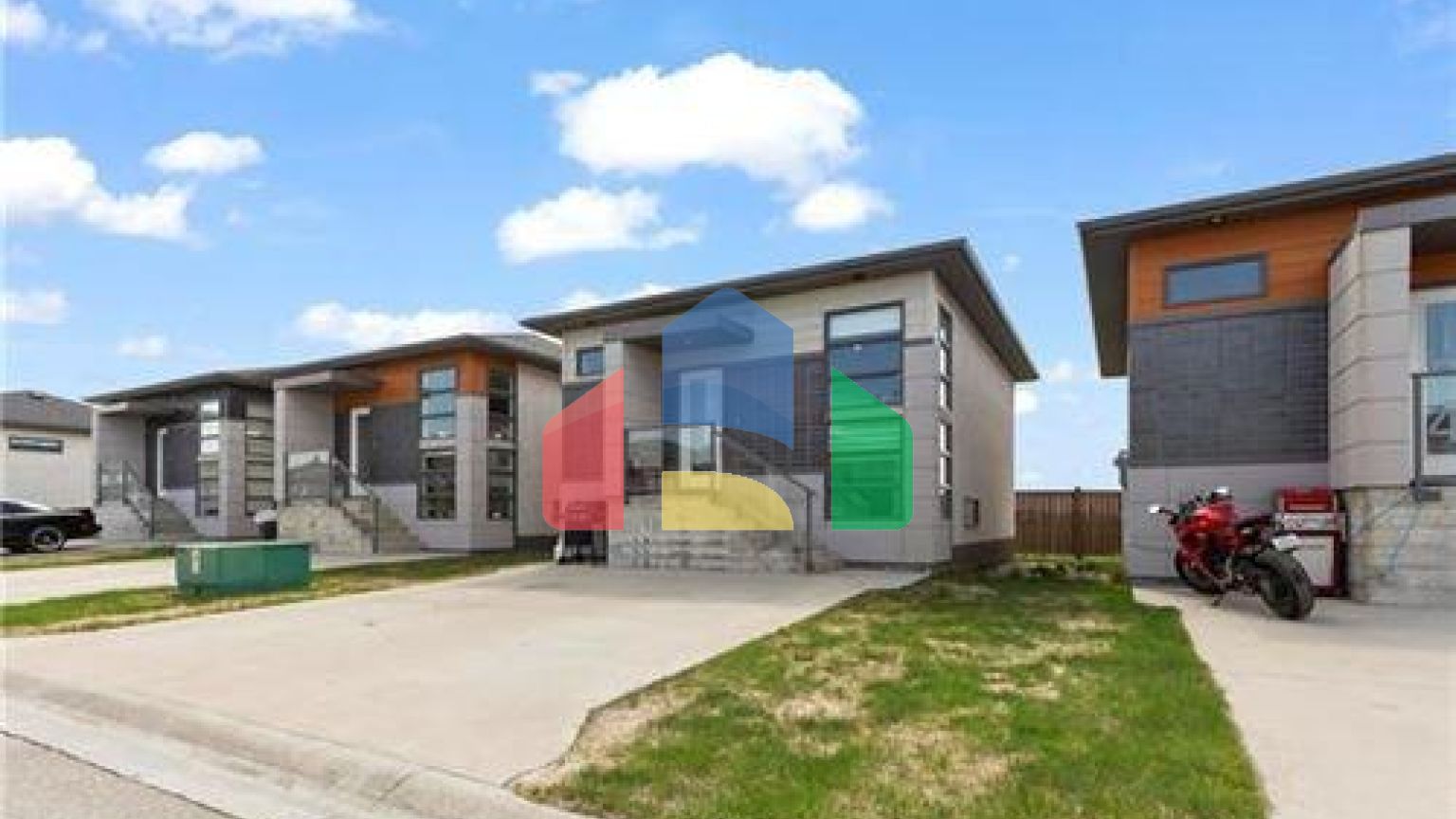 Residential - Single Family Home - Mitchell, Canada - Canada