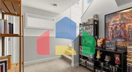 Residential - Single Family Home - Mitchell, Canada - Canada