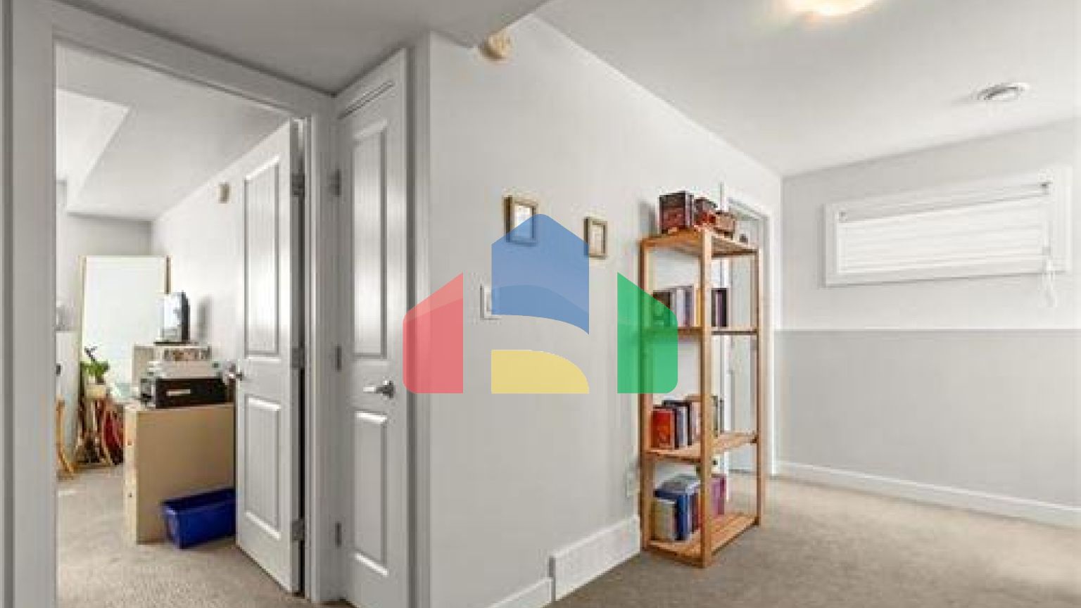 Residential - Single Family Home - Mitchell, Canada - Canada