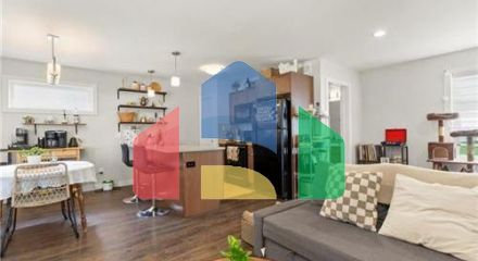 Residential - Single Family Home - Mitchell, Canada - Canada