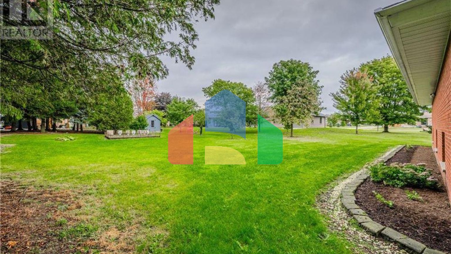 Residential - Single Family Home - Mitchell, Canada - Canada