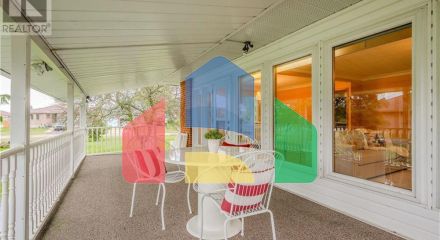 Residential - Single Family Home - Mitchell, Canada - Canada Residential - Single Family Home - Mitchell, Canada - Canada