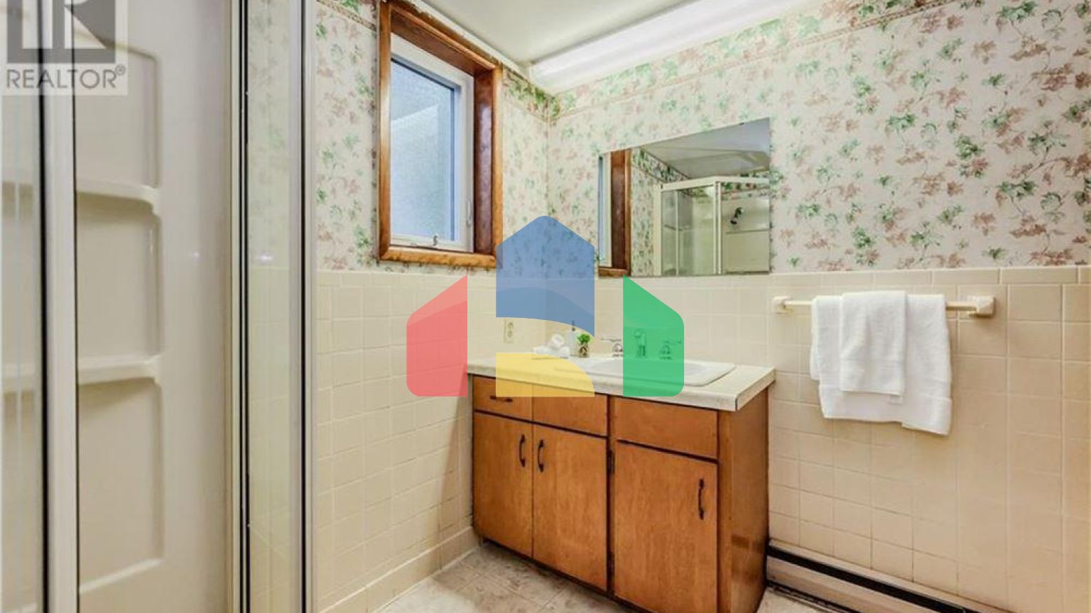 Residential - Single Family Home - Mitchell, Canada - Canada