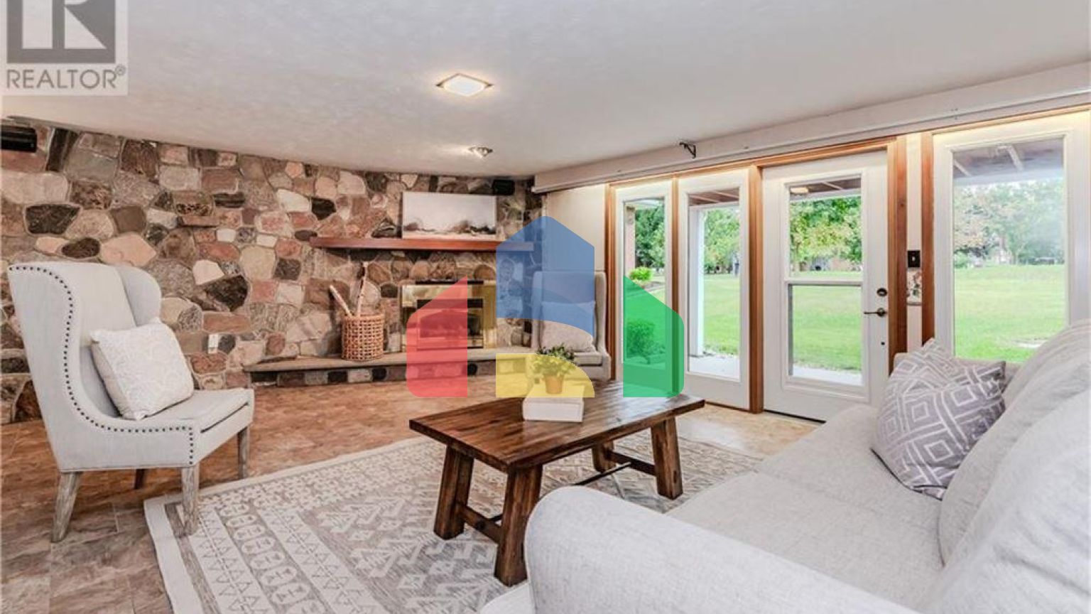 Residential - Single Family Home - Mitchell, Canada - Canada