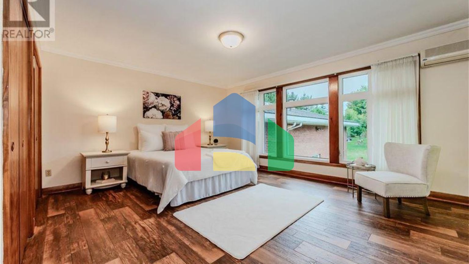 Residential - Single Family Home - Mitchell, Canada - Canada