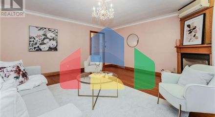 Residential - Single Family Home - Mitchell, Canada - Canada Residential - Single Family Home - Mitchell, Canada - Canada