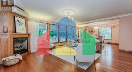 Residential - Single Family Home - Mitchell, Canada - Canada Residential - Single Family Home - Mitchell, Canada - Canada