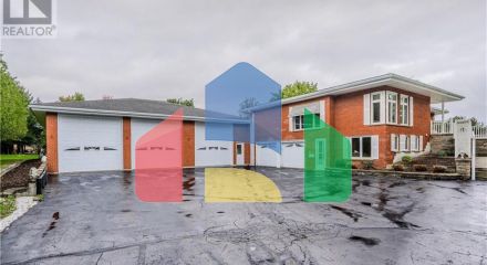 Residential - Single Family Home - Mitchell, Canada - Canada