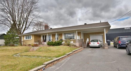 Residential - Bungalow - Saint-Damase  (Village), Canada - Canada