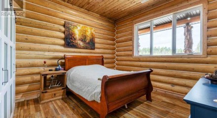 Residential - Single Family Home - Rural Mountain View County, Canada - Canada