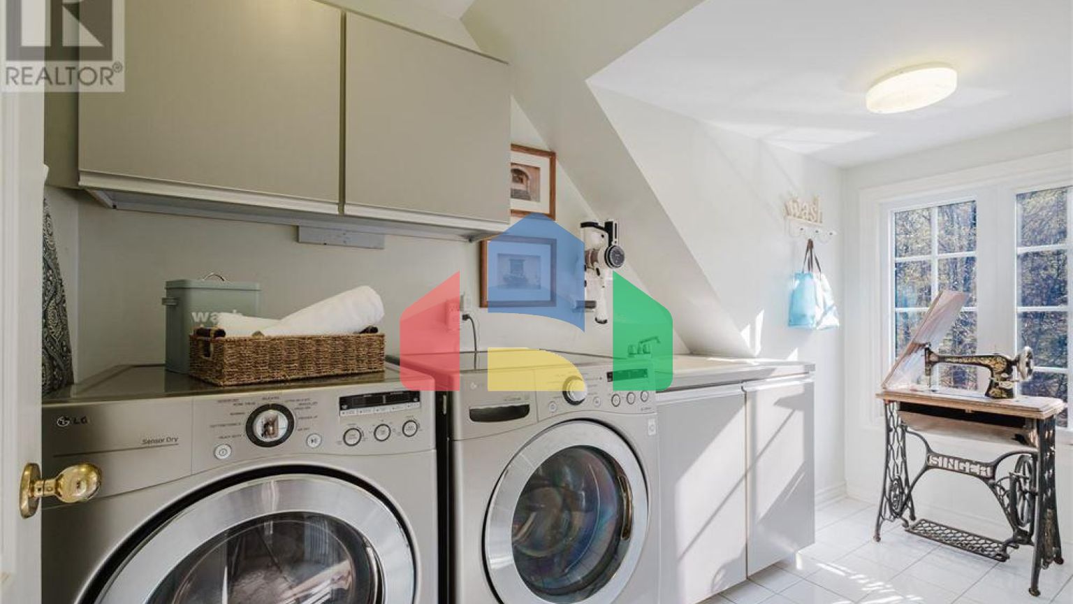 Residential - Single Family Home - Uxbridge, Canada - Canada