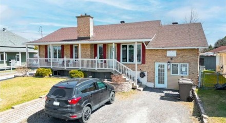 Residential - Bungalow - Saint-Paul, Canada - Canada