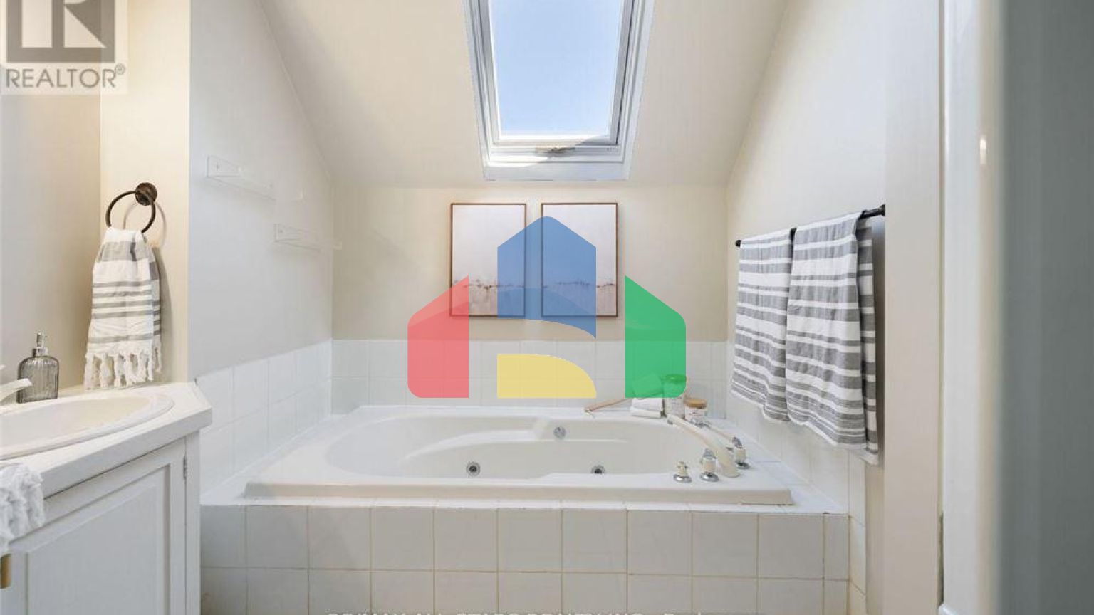 Residential - Single Family Home - Brock, Canada - Canada