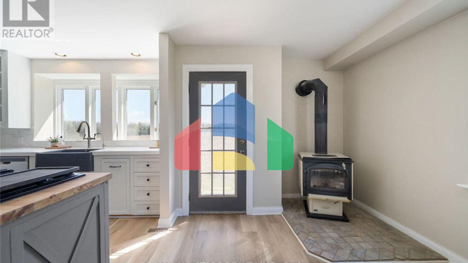 Residential - Single Family Home - Brock, Canada - Canada