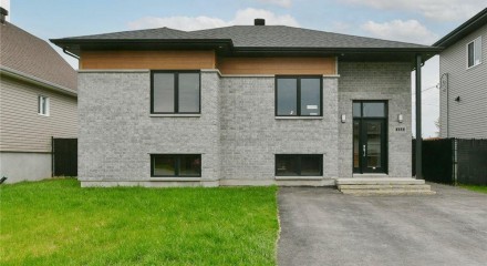 Residential - Bungalow - Saint-Lin/Laurentides, Canada - Canada