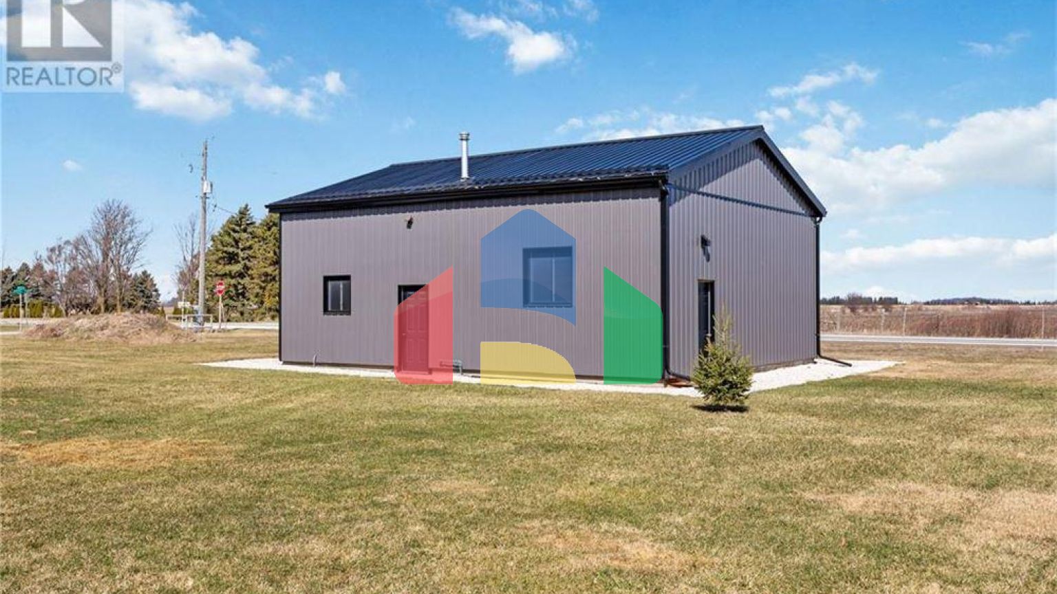 Residential - Single Family Home - Petrolia, Canada - Canada