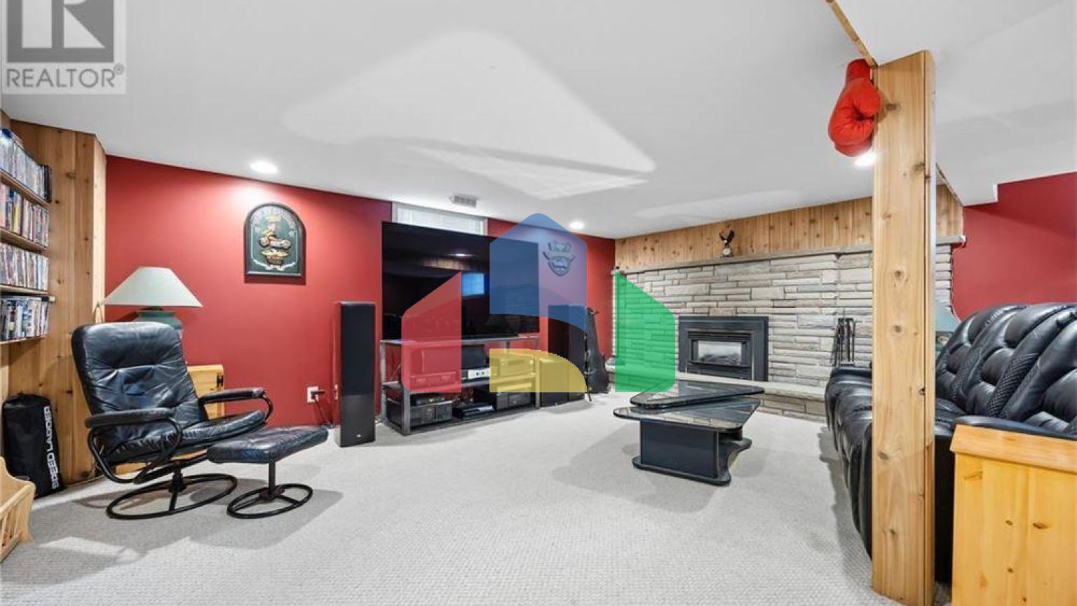 Residential - Single Family Home - Petrolia, Canada - Canada