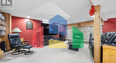 Residential - Single Family Home - Petrolia, Canada - Canada Residential - Single Family Home - Petrolia, Canada - Canada