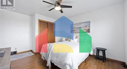 Residential - Single Family Home - Petrolia, Canada - Canada Residential - Single Family Home - Petrolia, Canada - Canada