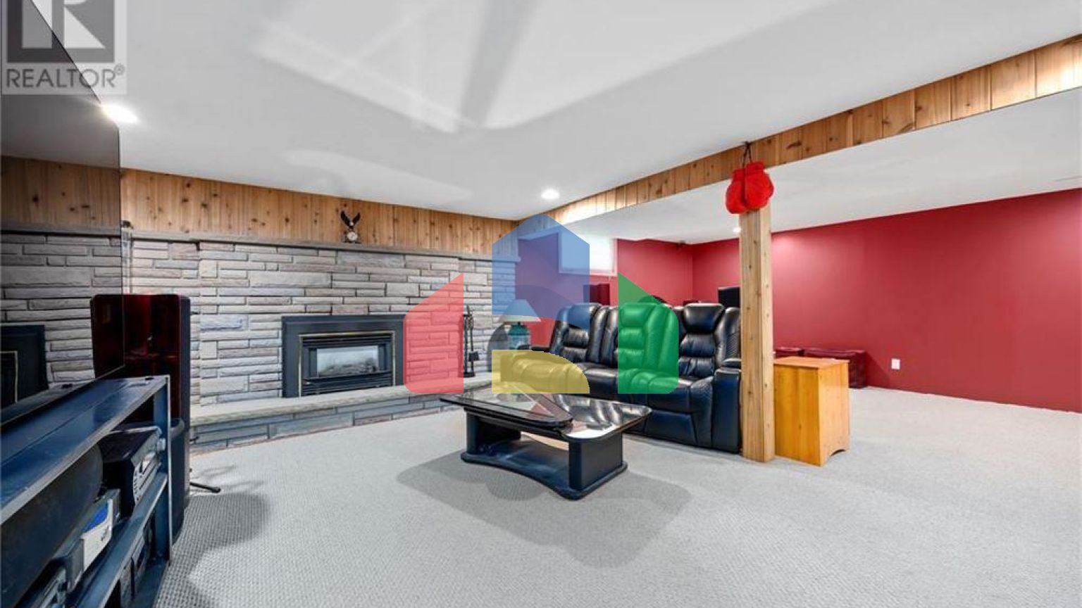 Residential - Single Family Home - Petrolia, Canada - Canada