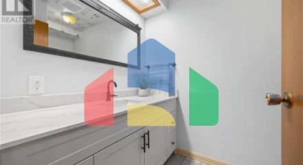 Residential - Single Family Home - Petrolia, Canada - Canada Residential - Single Family Home - Petrolia, Canada - Canada