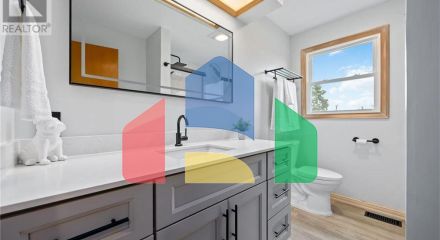 Residential - Single Family Home - Petrolia, Canada - Canada Residential - Single Family Home - Petrolia, Canada - Canada