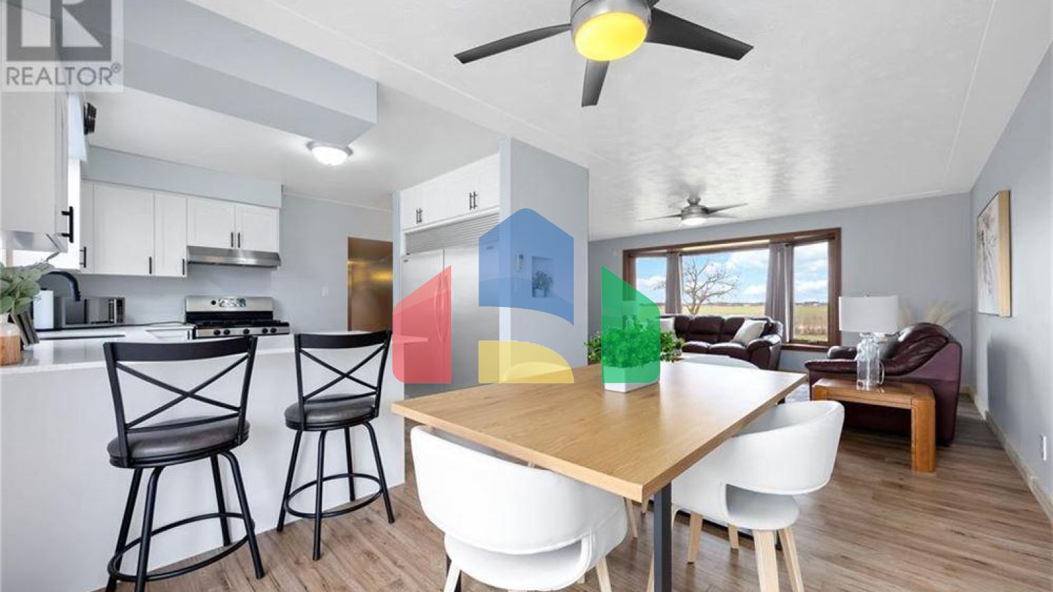 Residential - Single Family Home - Petrolia, Canada - Canada