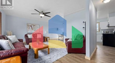 Residential - Single Family Home - Petrolia, Canada - Canada