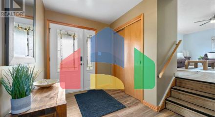 Residential - Single Family Home - Petrolia, Canada - Canada
